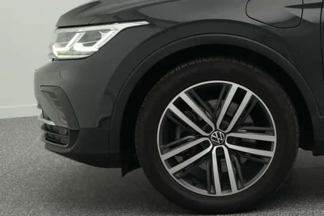 Volkswagen Tiguan (2021) thumbnail 7