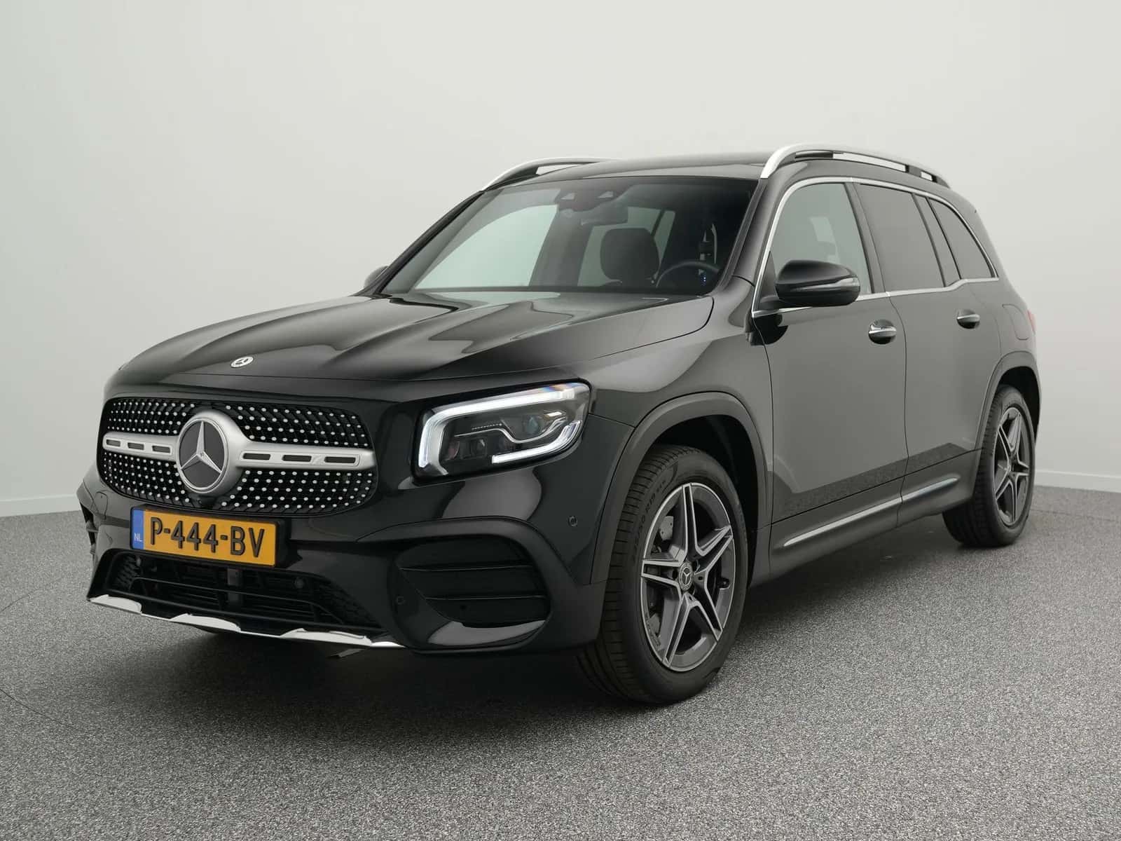 Mercedes-Benz GLB-Klasse (2022) — foto 1