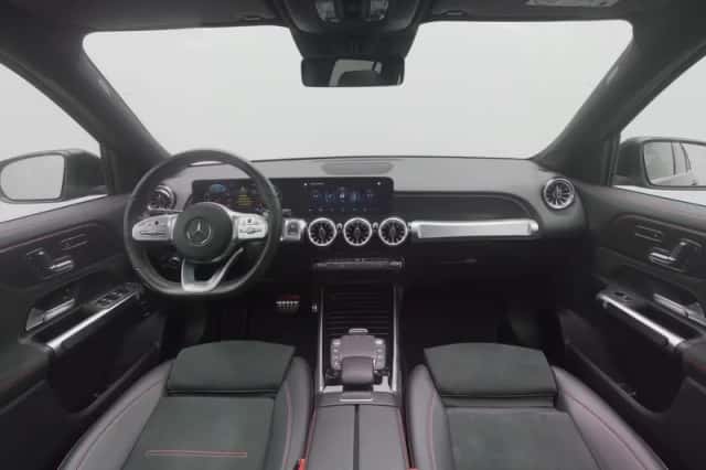 Mercedes-Benz GLB-Klasse (2022) thumbnail 3