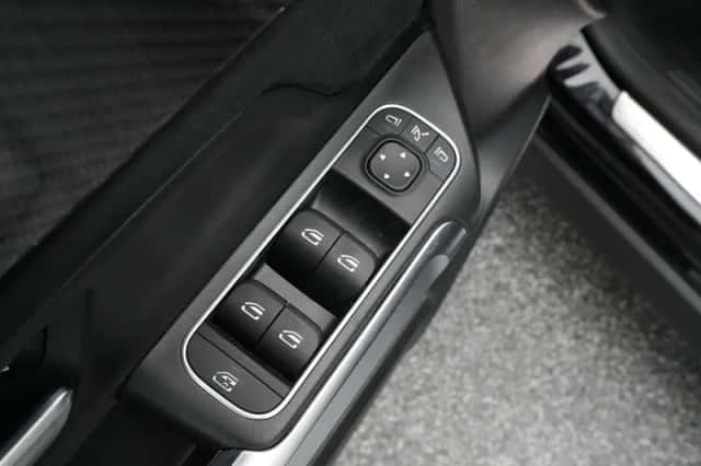 Mercedes-Benz GLB-Klasse (2022) thumbnail 22