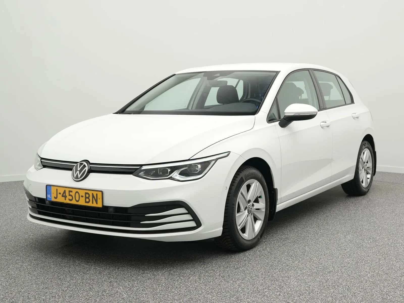 Volkswagen Golf (2020) — foto 1