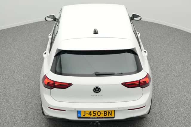 Volkswagen Golf (2020) thumbnail 18