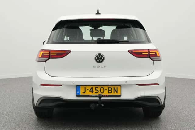 Volkswagen Golf (2020) thumbnail 6