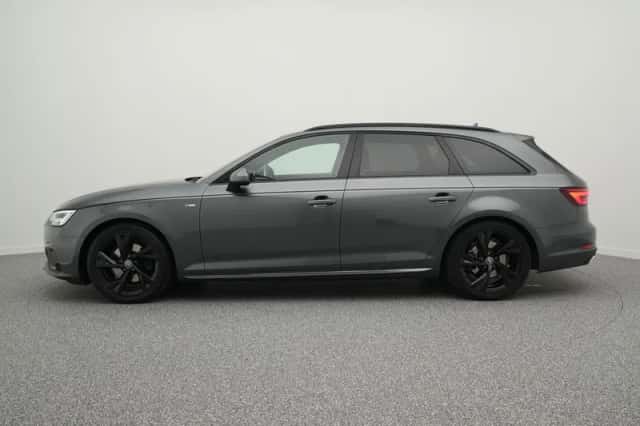 Audi A4 (2020) thumbnail 12