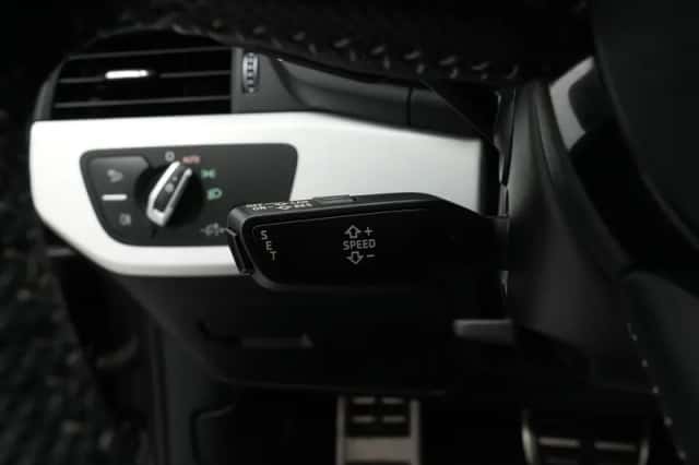 Audi A4 (2020) thumbnail 23