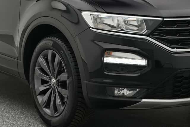 Volkswagen T-Roc (2019) thumbnail 17