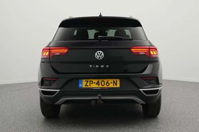 Volkswagen T-Roc (2019) thumbnail 6