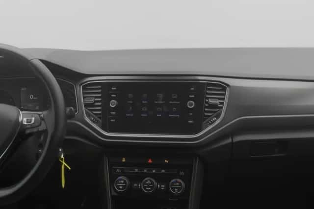 Volkswagen T-Roc (2019) thumbnail 9