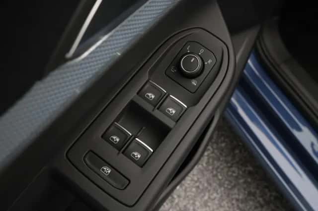 Volkswagen Golf (2025) thumbnail 21