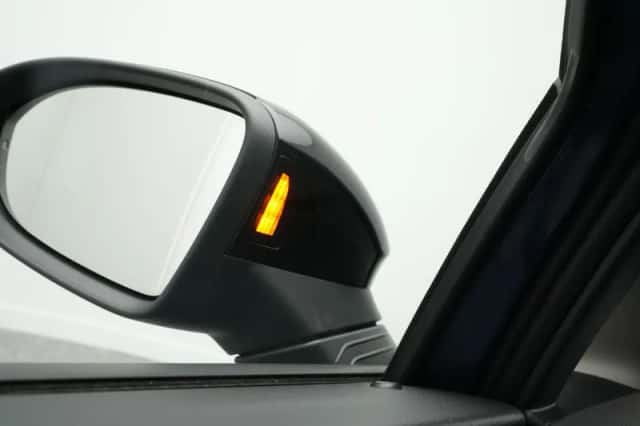 Volkswagen Golf (2025) thumbnail 35