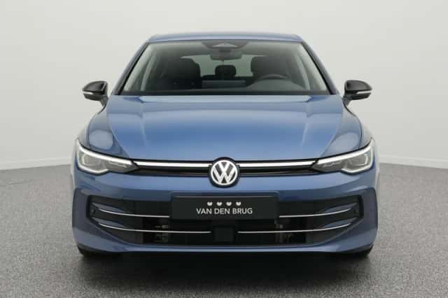 Volkswagen Golf (2025) thumbnail 5