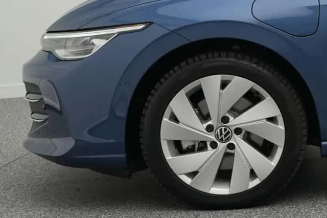 Volkswagen Golf (2025) thumbnail 7