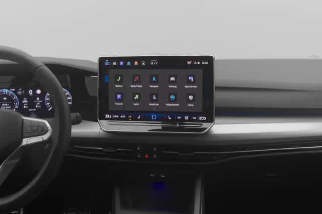 Volkswagen Golf (2025) thumbnail 9