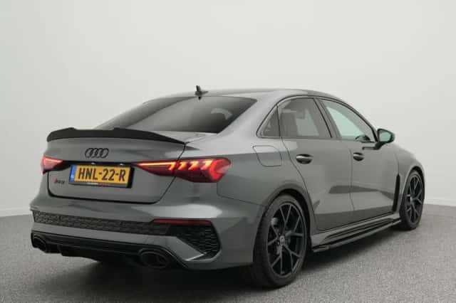 Audi RS3 (2021) thumbnail 2