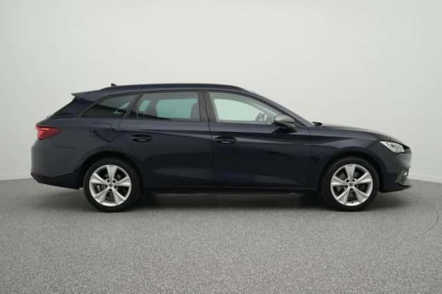 SEAT Leon (2022) thumbnail 13
