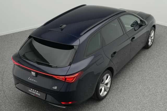 SEAT Leon (2022) thumbnail 14
