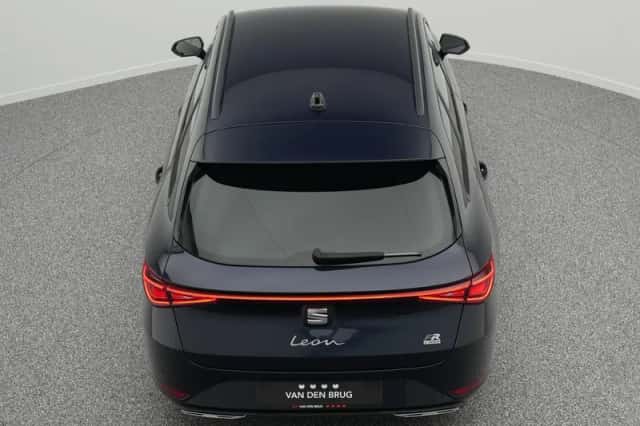 SEAT Leon (2022) thumbnail 18