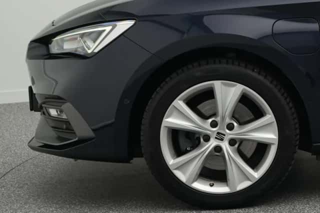 SEAT Leon (2022) thumbnail 7