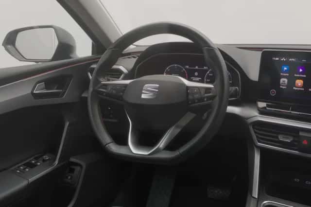 SEAT Leon (2022) thumbnail 8
