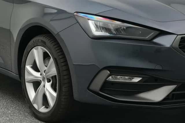 SEAT Leon (2023) thumbnail 15
