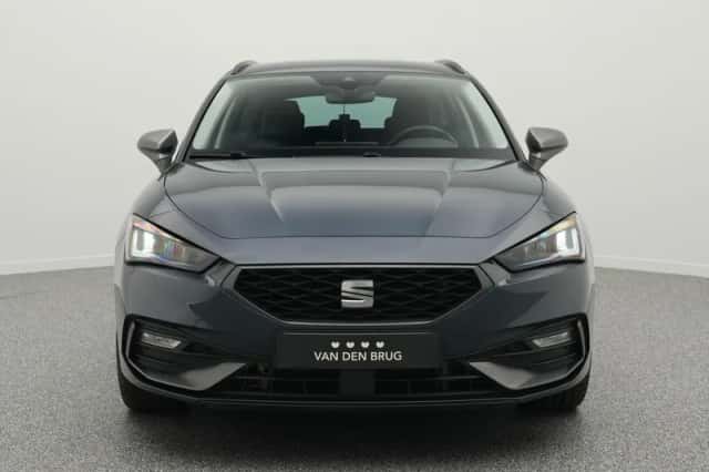 SEAT Leon (2023) thumbnail 5