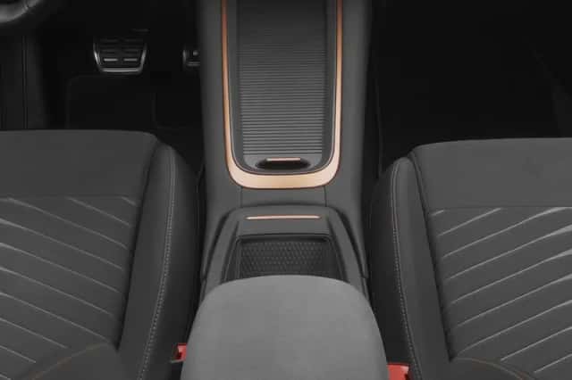 CUPRA Born (2022) thumbnail 11