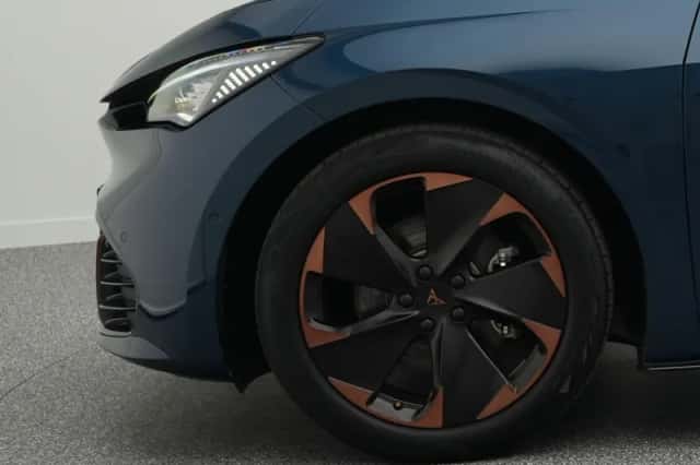 CUPRA Born (2022) thumbnail 8