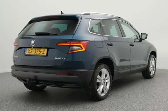 Škoda Karoq (2019) thumbnail 2