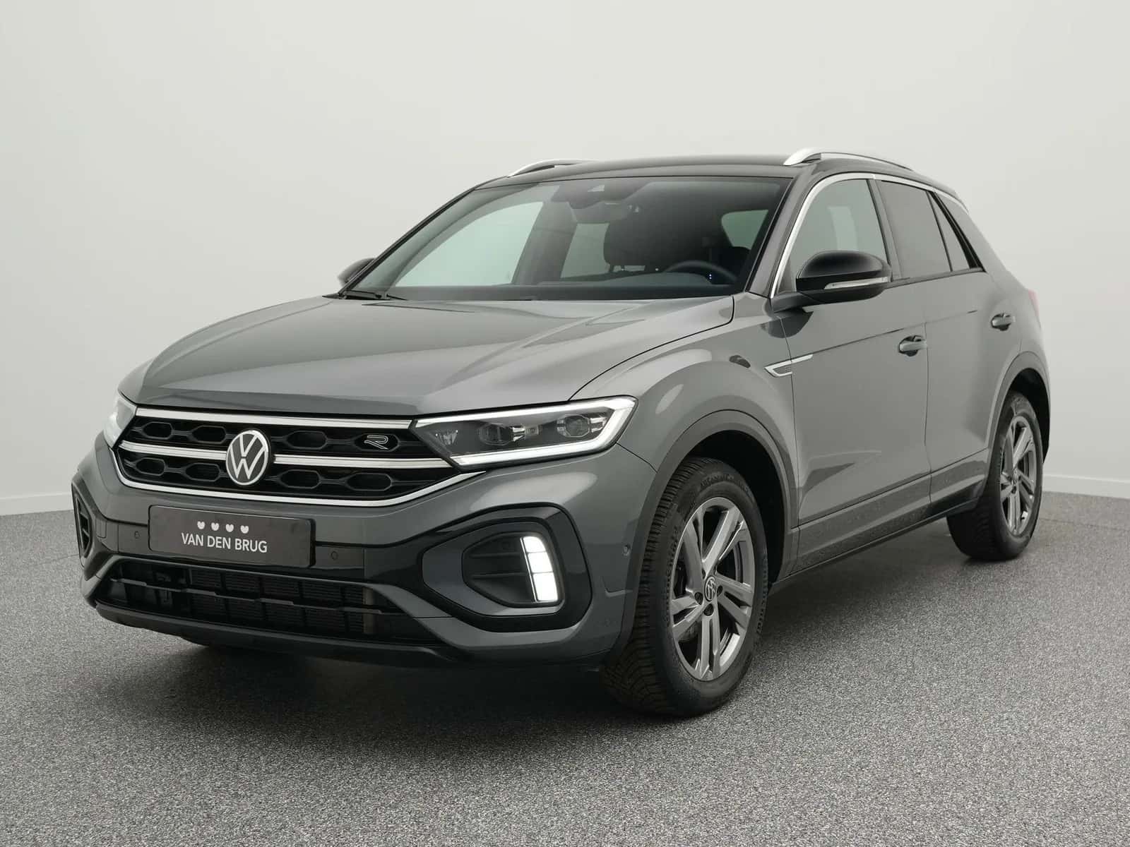 Volkswagen T-Roc (2025) — foto 1