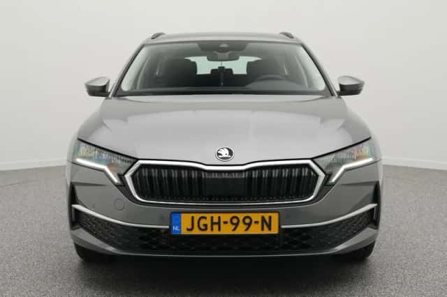 Škoda Octavia (2025) thumbnail 5
