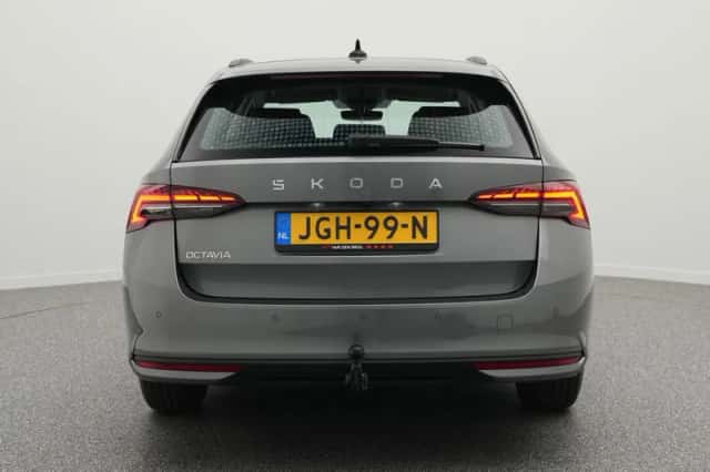 Škoda Octavia (2025) thumbnail 6