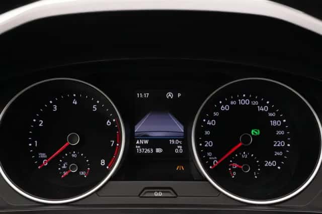 Volkswagen Tiguan (2017) thumbnail 26