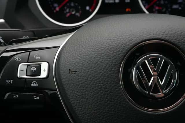 Volkswagen Tiguan (2017) thumbnail 27