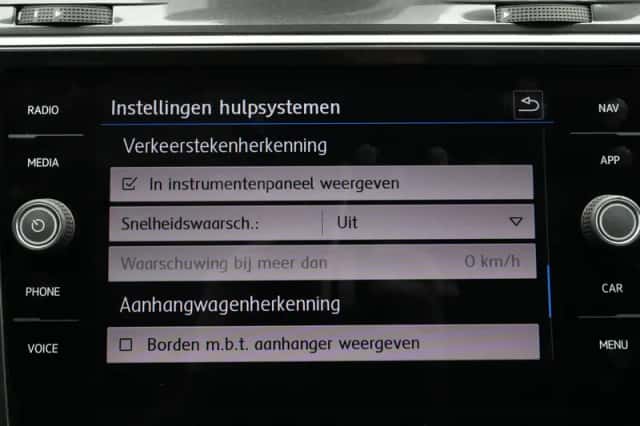 Volkswagen Tiguan (2017) thumbnail 37