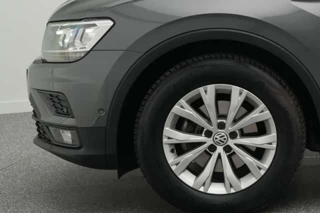 Volkswagen Tiguan (2017) thumbnail 7