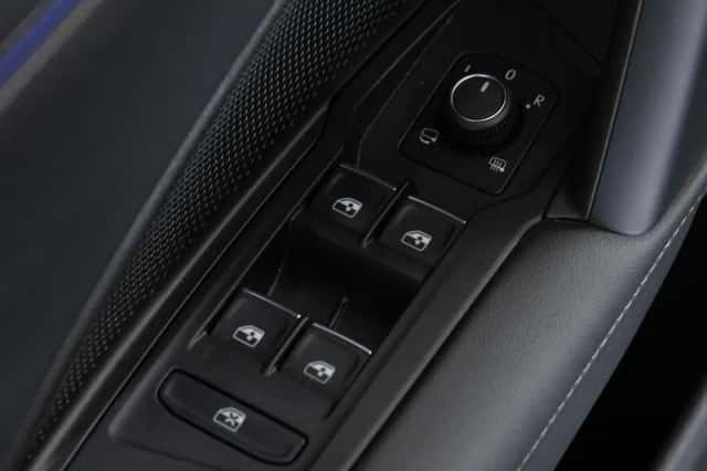 Volkswagen Tiguan (2025) thumbnail 24
