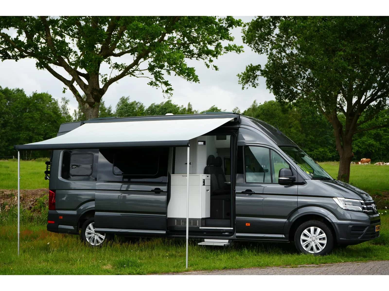 Volkswagen California (2021) — foto 1