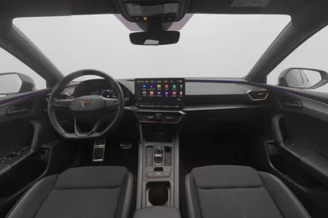 CUPRA Leon Sportstourer (2024) thumbnail 3