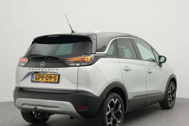 Opel Crossland (2023) thumbnail 2