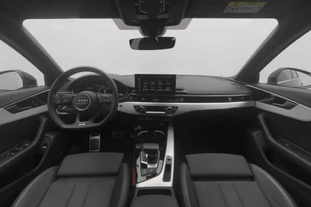 Audi A4 (2023) thumbnail 3