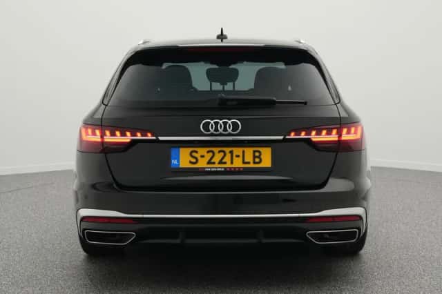 Audi A4 (2023) thumbnail 6