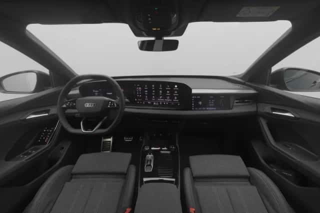 Audi Q6 e-tron (2025) thumbnail 3