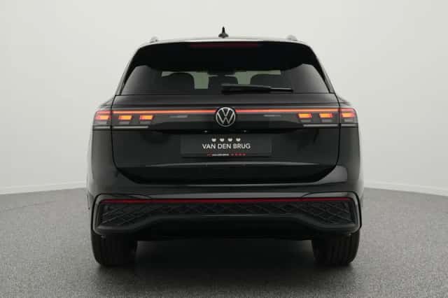 Volkswagen Tiguan (2025) thumbnail 6