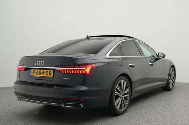Audi A6 (2018) thumbnail 2