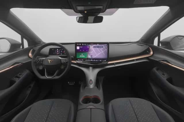 CUPRA Tavascan (2025) thumbnail 3
