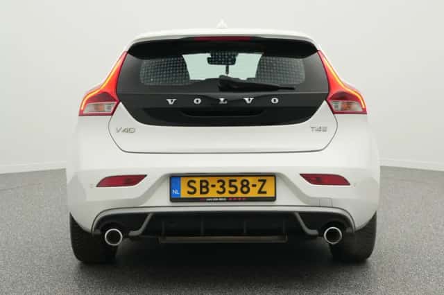 Volvo V40 (2018) thumbnail 6
