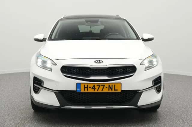 Kia XCeed (2020) thumbnail 5