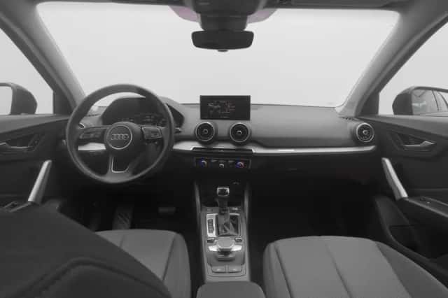 Audi Q2 (2023) thumbnail 3