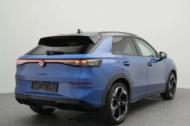 Volkswagen T-Roc (2025) thumbnail 2