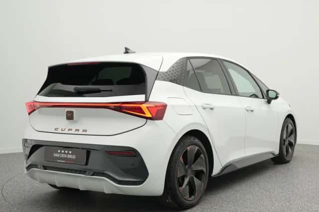 CUPRA Born (2024) thumbnail 2